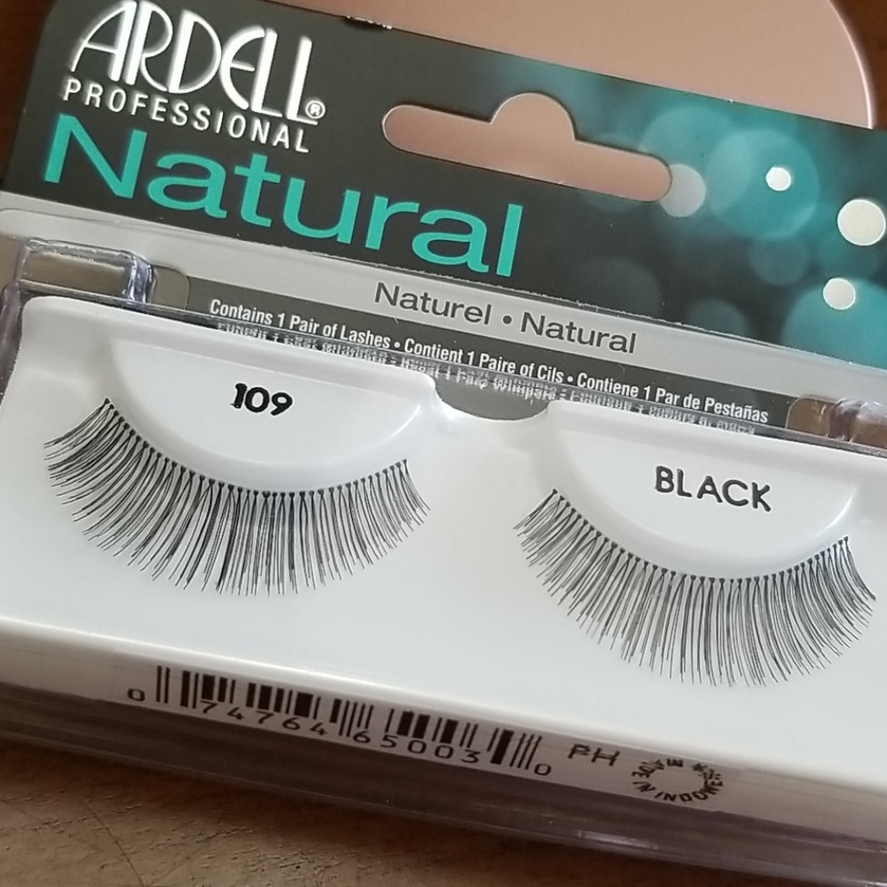 ARDELL 👀 LASHES